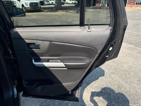 Used 2013 Ford Edge Limited image 24