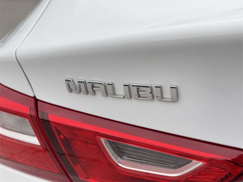 Used 2021 Chevrolet Malibu LS image 22