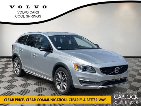 Used 2015 Volvo V60 T5 Cross Country Platinum w/ Protection Package image 1