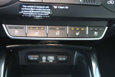 Certified 2018 Kia Sorento SX image 43