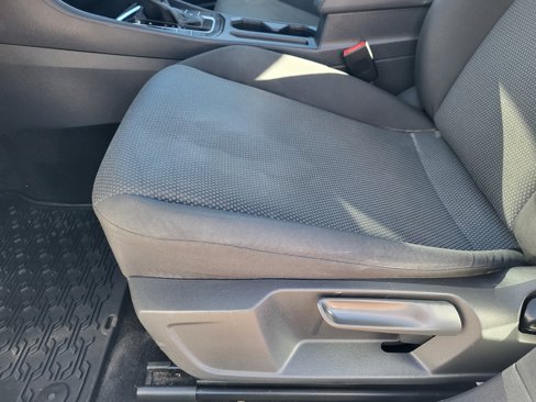 Used 2020 Volkswagen Jetta S w/ Driver Assistance Package image 9