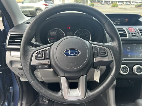 Used 2017 Subaru Forester 2.5i w/ Alloy Wheel Package image 11