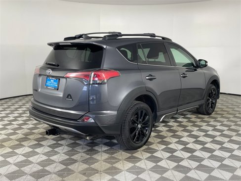 Used 2018 Toyota RAV4 Adventure image 25