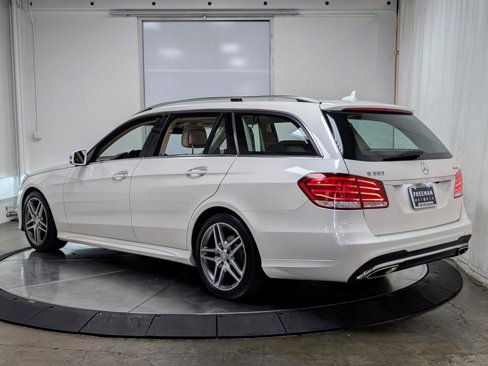 Used 2016 Mercedes-Benz E 350 4MATIC Wagon w/ Premium Package image 6