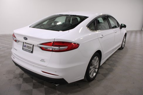 Used 2019 Ford Fusion SE image 27