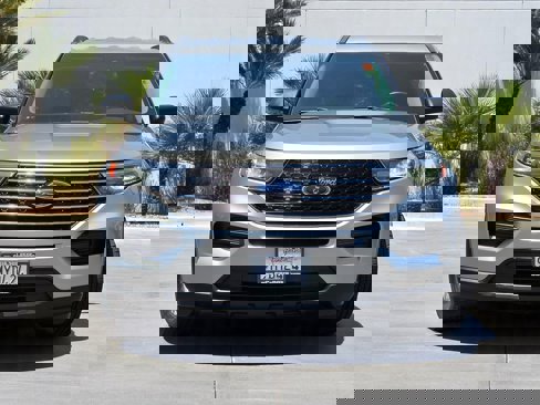 Used 2021 Ford Explorer XLT w/ Class III Trailer Tow Package image 5