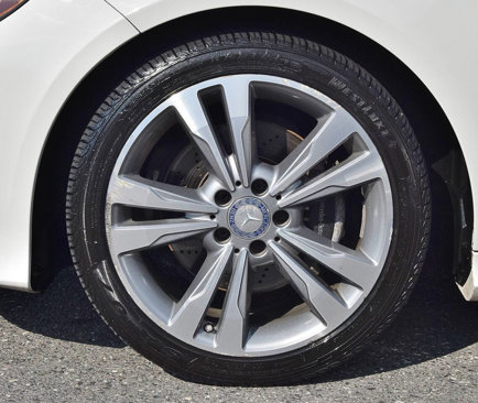 Used 2016 Mercedes-Benz E 350 4MATIC Sedan image 53