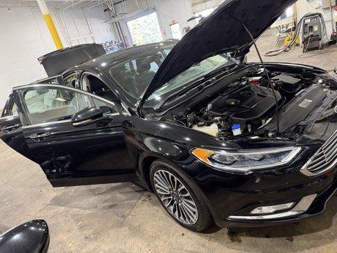 Used 2017 Ford Fusion SE w/ Fusion SE Technology Package image 11