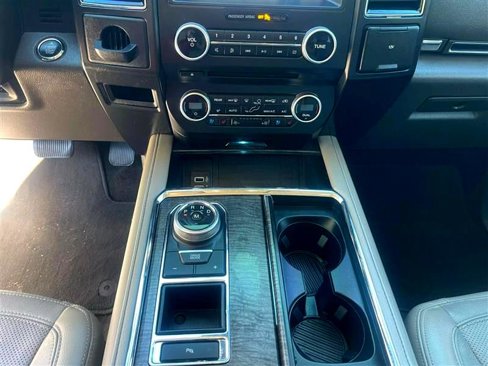 Used 2018 Ford Expedition Max Limited image 14