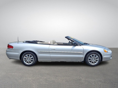 Used 2006 Chrysler Sebring Limited w/ Electronics Convenience Group image 8