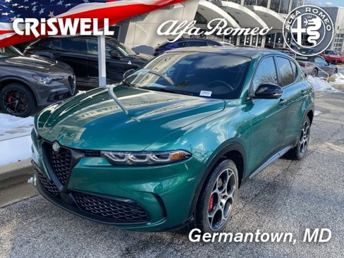 New 2025 Alfa Romeo Tonale w/ Premium Package image 2