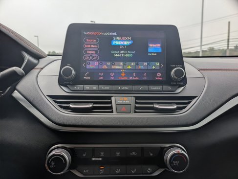 Used 2021 Nissan Altima 2.5 SR w/ SR Premium Package image 14