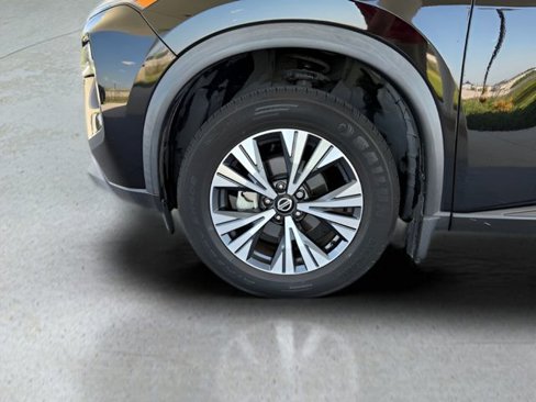 Used 2021 Nissan Rogue SV image 14