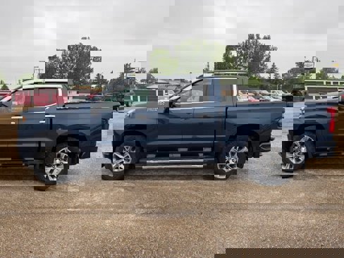 Used 2019 Chevrolet Silverado 1500 High Country w/ Safety Package II image 4