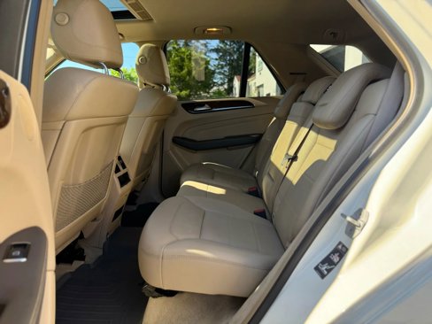 Used 2012 Mercedes-Benz ML 350 4MATIC image 27