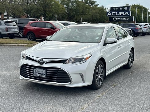Used 2018 Toyota Avalon XLE Premium image 8