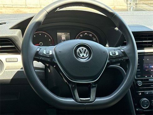 Certified 2022 Volkswagen Passat 2.0T SE image 7