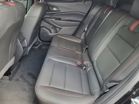 Certified 2024 Chevrolet Trax RS w/ Sunroof Package image 17
