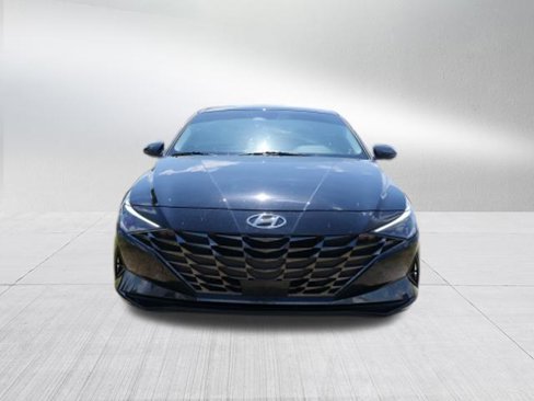 Used 2023 Hyundai Elantra Limited image 8