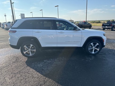 New 2025 Jeep Grand Cherokee Limited image 6