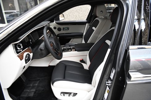 Certified 2025 Rolls-Royce Ghost image 9