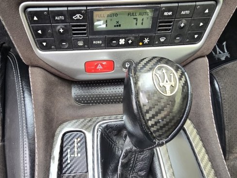 Used 2013 Maserati GranTurismo Sport image 34