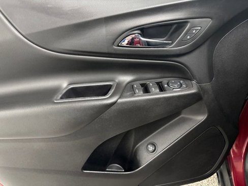 Used 2019 Chevrolet Equinox LT image 11