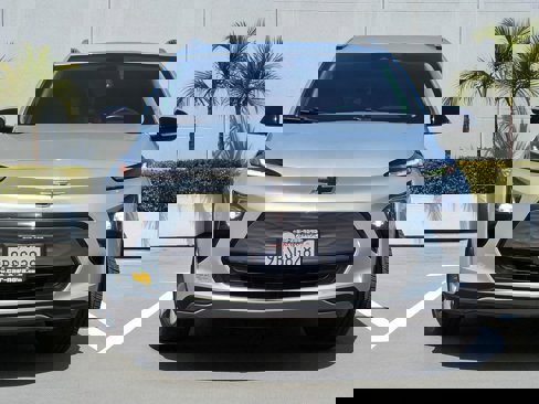 Used 2022 Chevrolet Bolt EUV LT w/ Convenience Package image 5