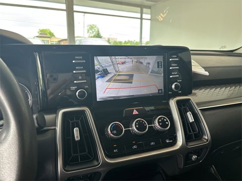Used 2021 Kia Sorento LX image 25
