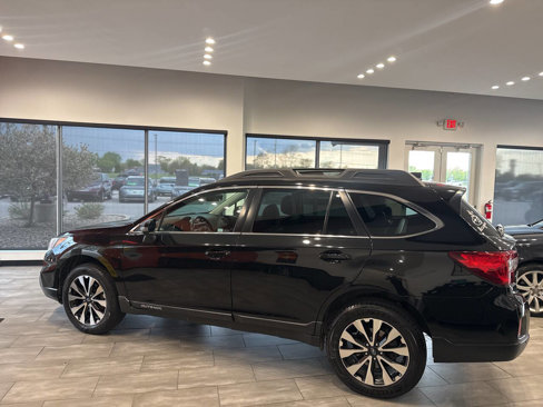 Used 2017 Subaru Outback 3.6R Limited image 7