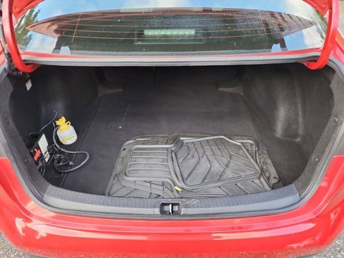 Used 2021 Toyota Corolla LE image 7