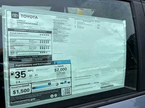 New 2025 Toyota Corolla LE image 30