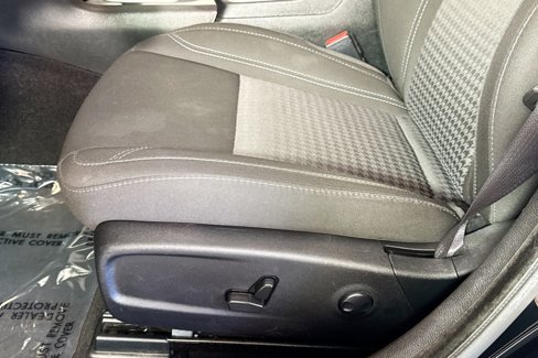 Used 2023 Dodge Charger SXT image 18