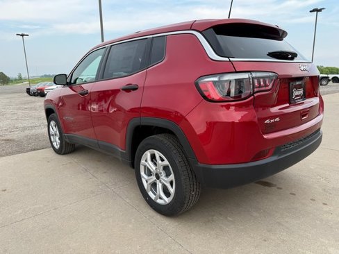 New 2025 Jeep Compass Sport image 7