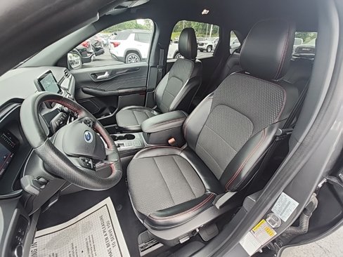 Used 2023 Ford Escape ST-Line image 13