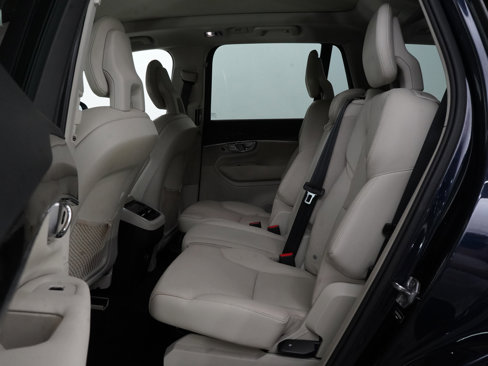 Used 2016 Volvo XC90 T6 Momentum w/ Momentum Plus Package image 15