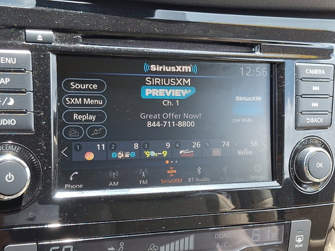 Used 2018 Nissan Rogue SL w/ Premium Package image 18