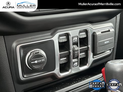 Used 2022 Jeep Wrangler Unlimited Sahara w/ Cold Weather Group image 24