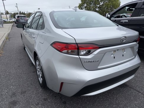Used 2020 Toyota Corolla LE image 7
