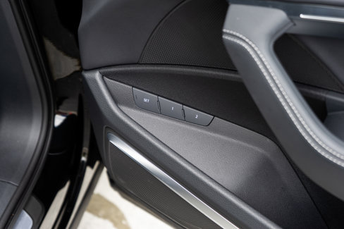 Used 2024 Audi Q8 e-tron Prestige w/ Prestige Package image 43