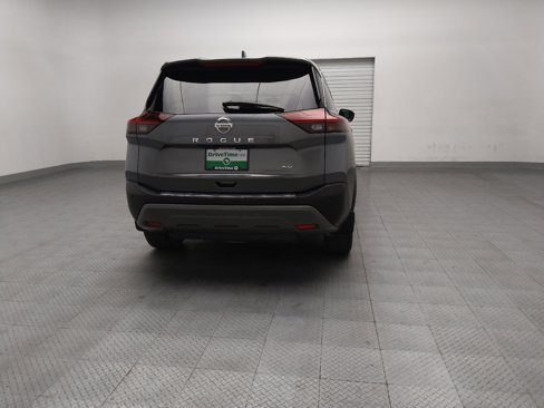 Used 2021 Nissan Rogue SV image 7