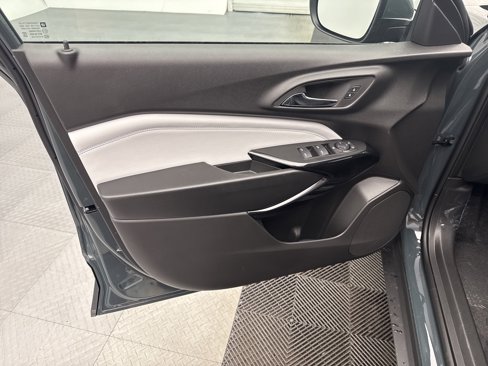 New 2025 Chevrolet Trax LT w/ LT Convenience Package image 28