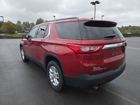 Used 2021 Chevrolet Traverse LT w/ LPO, Floor Liner Package image 6