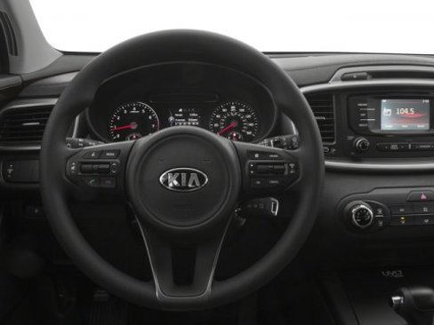 Certified 2018 Kia Sorento LX image 10