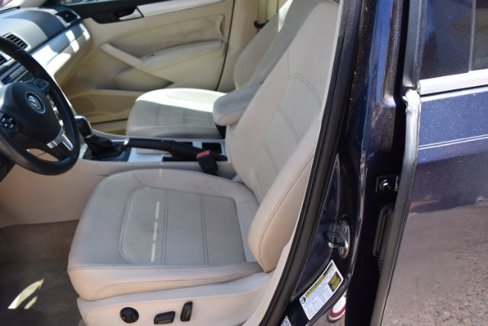 Used 2012 Volkswagen Passat TDI SE image 12