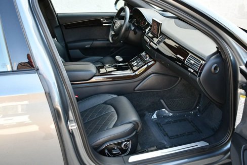 Used 2017 Audi A8 L 4.0T w/ Driver Assistance Package image 45