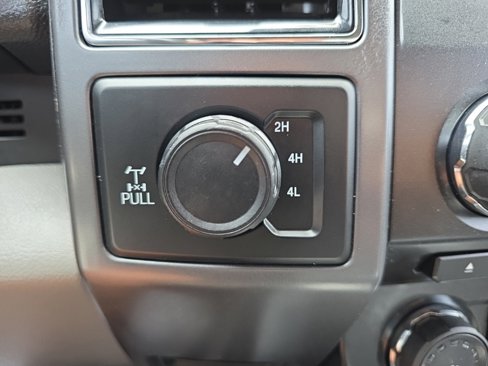 Used 2018 Ford F150 XLT image 26