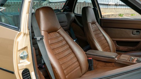 Used 1988 Porsche 924 S image 57