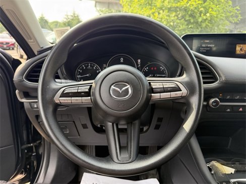Used 2022 MAZDA MAZDA3 s image 12