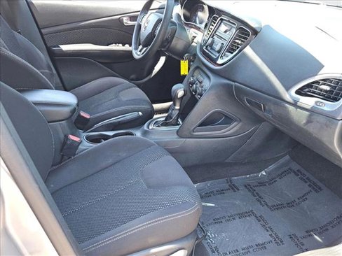 Used 2015 Dodge Dart SXT image 17